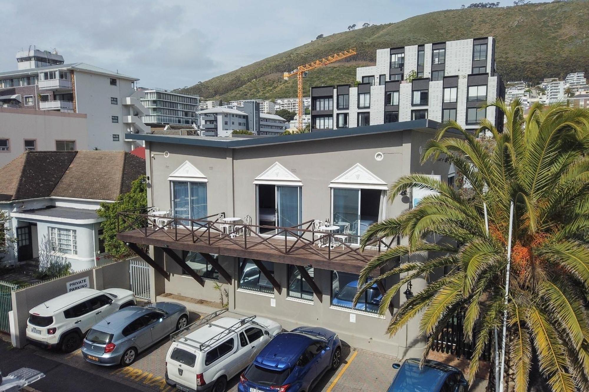 Spring Tide Inn By Ctha Cape Town Exterior photo